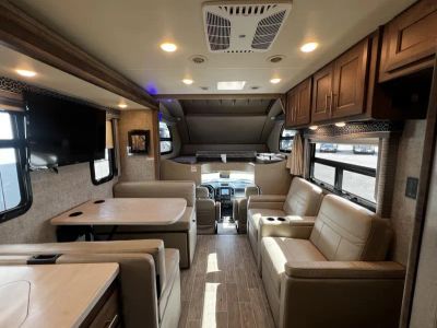 2021 Thor Motor Coach OMNI - Photo 3