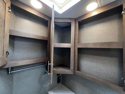 2021 Thor Motor Coach OMNI - Photo 30