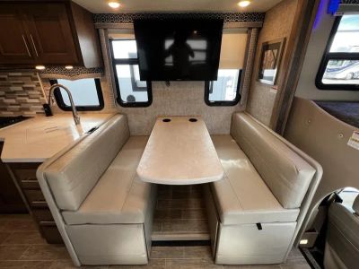 2021 Thor Motor Coach OMNI - Photo 11