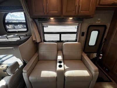 2021 Thor Motor Coach OMNI - Photo 14