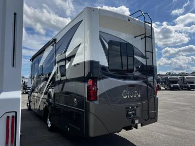 2021 Thor Motor Coach OMNI - Photo 40