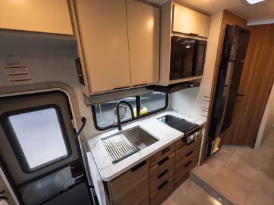 2027 Thor Motor Coach CHATEAU — photo 10 view
