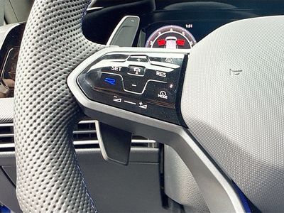 2026 Volkswagen Golf R - Photo 37
