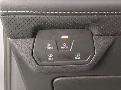 2025 Volkswagen Atlas Cross Sport — photo 13 view