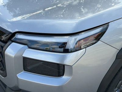 2026 Subaru Outback — photo 9 view