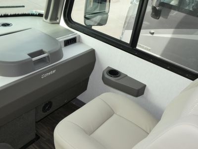 2025 Winnebago Sunstar - Photo 11
