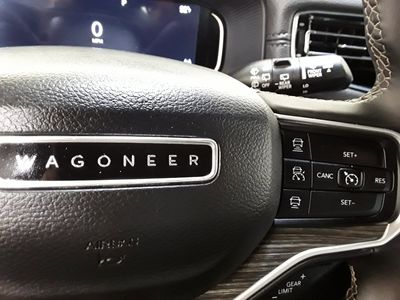 2023 Jeep Wagoneer L - Photo 29