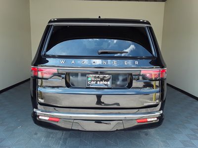 2023 Jeep Wagoneer L - Photo 16