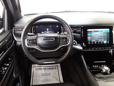 2023 Jeep Wagoneer L - Photo 12