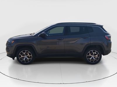 2024 Jeep Compass - Photo 4
