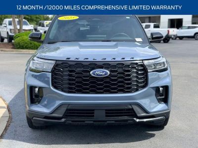 2025 Ford Explorer - Photo 5