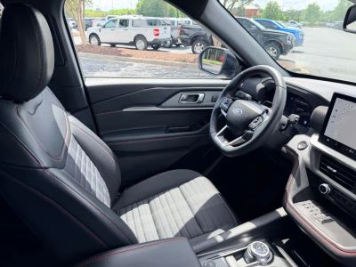 2025 Ford Explorer - Photo 15