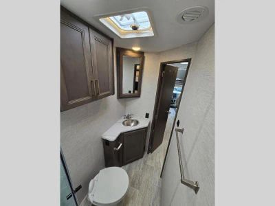 2024 Thor Motor Coach Chateau - Photo 16