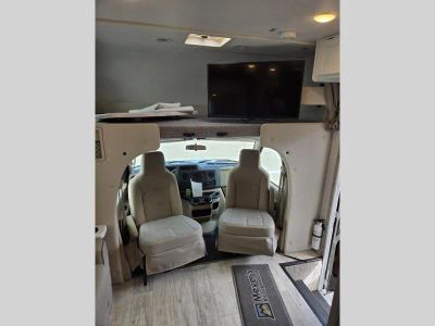 2024 Thor Motor Coach Chateau - Photo 22