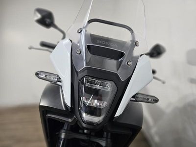 2025 Honda NX500 - Photo 12