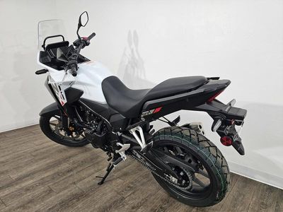 2025 Honda NX500 - Photo 5