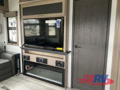2025 Keystone RV Montana - Photo 28