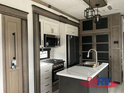 2025 Keystone RV Montana - Photo 14