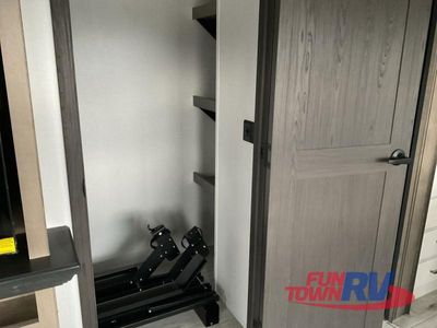 2025 Keystone RV Montana - Photo 29
