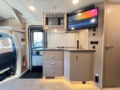 2026 Winnebago VIEW - Photo 7