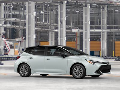 2026 Toyota Corolla Hatchback - Photo 13