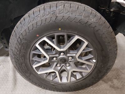 2025 Jeep Wrangler - Photo 10