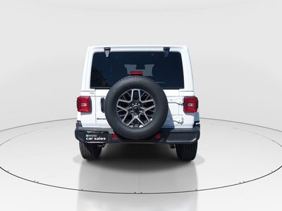 2025 Jeep Wrangler - Photo 6