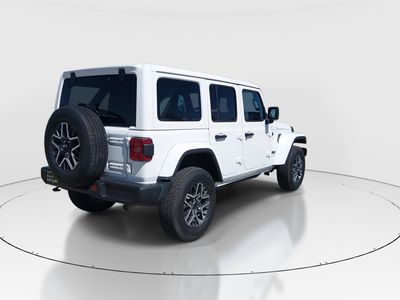 2025 Jeep Wrangler - Photo 7