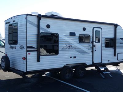 2025 Jayco Jay Flight SLX — rear three-quarter view