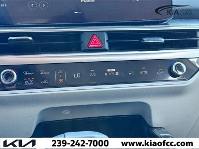 2026 Kia Sorento — photo 32 view