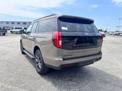 2027 Ford Expedition — detail view