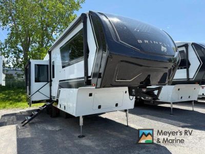 2027 Brinkley Model Z 2700 — front three-quarter view