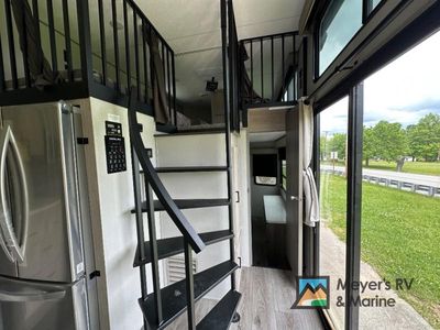 2025 Coachmen RV Catalina Destination Series - Photo 14