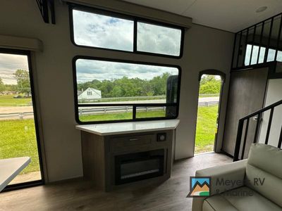 2025 Coachmen RV Catalina Destination Series - Photo 7