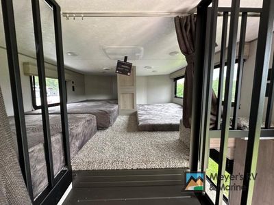 2025 Coachmen RV Catalina Destination Series - Photo 18