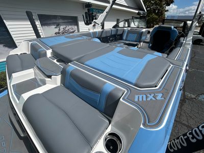 2024 Malibu Boats 23 MXZ - Photo 10