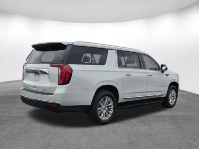 2023 GMC Yukon XL - Photo 4