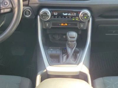 2024 Toyota RAV4 — photo 19 view
