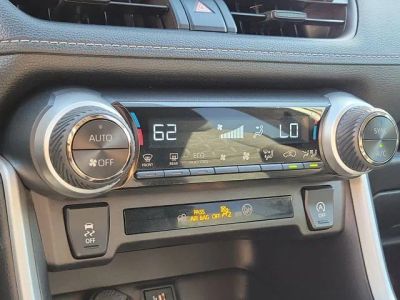 2024 Toyota RAV4 — photo 27 view
