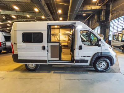 2027 Winnebago SOLIS POCKET — photo 15 view