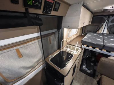 2027 Winnebago SOLIS POCKET — photo 9 view