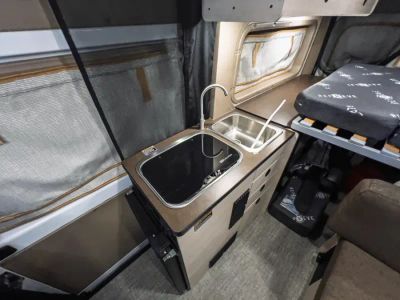 2027 Winnebago SOLIS POCKET — photo 10 view