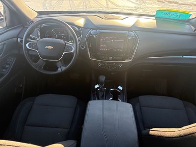 2023 Chevrolet Traverse — photo 12 view