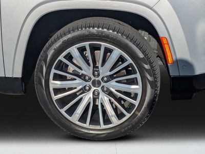 2023 Jeep Grand Wagoneer - Photo 8