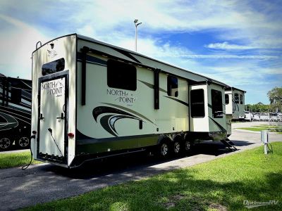 2019 Jayco North Point - Photo 2