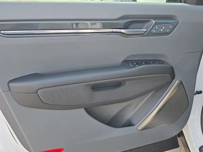 2026 Kia EV9 — photo 17 view