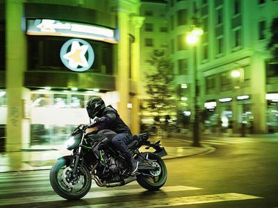 2023 Kawasaki Z650 - Photo 12