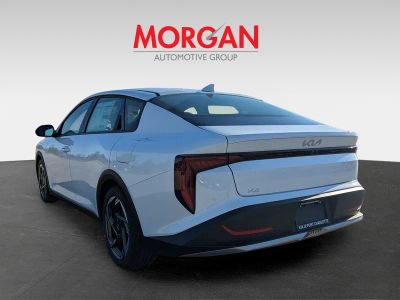 2025 Kia K4 — photo 7 view