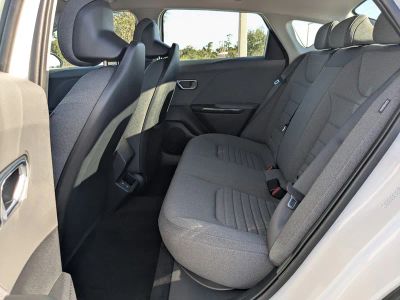 2025 Kia K4 — photo 15 view