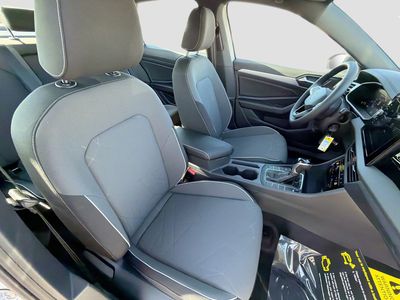 2026 Volkswagen Jetta - Photo 14